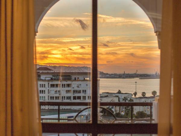 Le Rio Appart-Hotel City Center : photo 5 de la chambre suite - vue sur mer