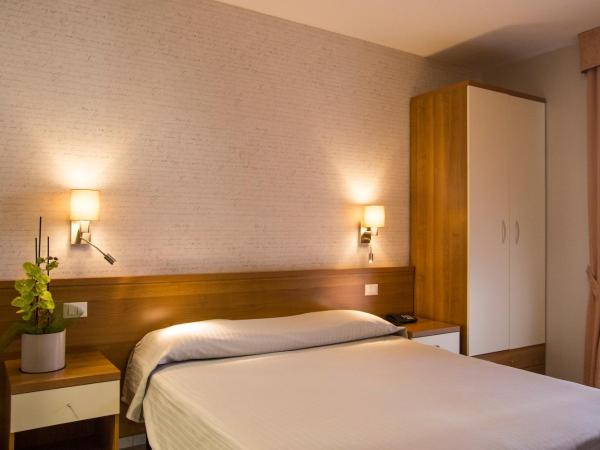 Hotel Lo Scudiero : photo 1 de la chambre chambre double ou lits jumeaux