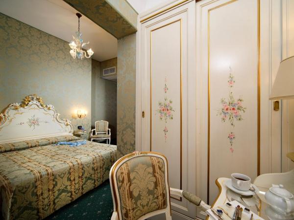Hotel Gorizia a La Valigia : photo 10 de la chambre chambre double ou lits jumeaux