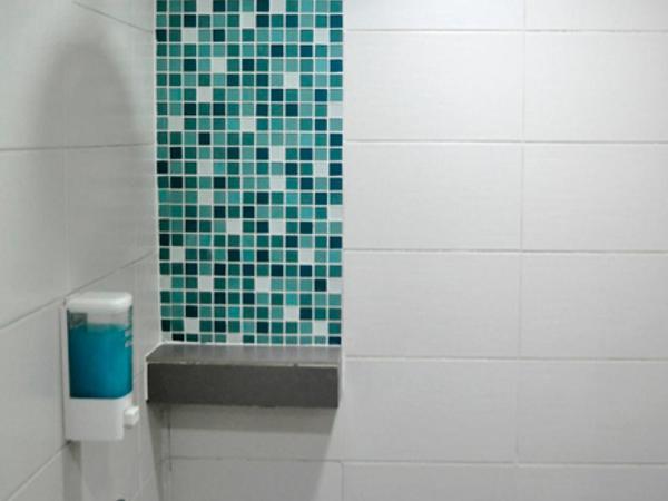 YY318 Hotel Bukit Bintang : photo 2 de la chambre chambre standard lit queen-size