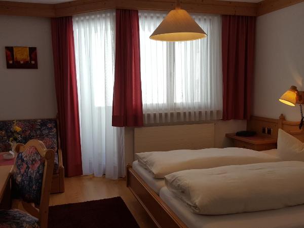 Hotel Camona & Apart Walserhof : photo 3 de la chambre chambre lit queen-size 