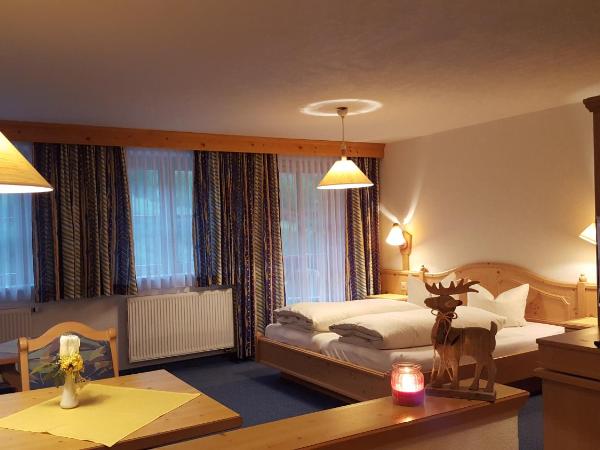 Hotel Camona & Apart Walserhof : photo 1 de la chambre chambre double de luxe avec balcon - annexe