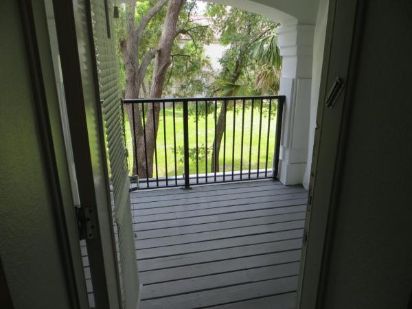 The EO Inn - Downtown Orlando : photo 1 de la chambre chambre lit queen-size avec balcon