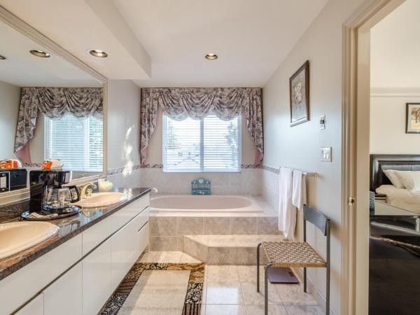 Jessicahouse ltd. : photo 6 de la chambre suite deluxe avec lit king-size