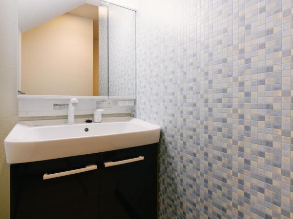 Guest House Yasuragi Hakataekimae : photo 6 de la chambre suite familiale