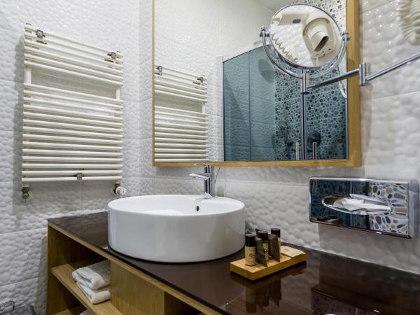Aquaticum Debrecen Termal & Wellness Hotel : photo 2 de la chambre chambre double