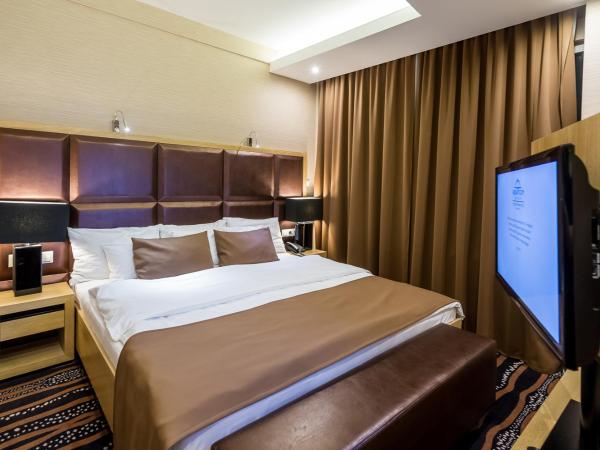 Aquaticum Debrecen Termal & Wellness Hotel : photo 2 de la chambre suite junior