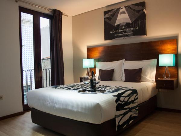 Nations Porto - Studios & Suites : photo 7 de la chambre studio avec balcon