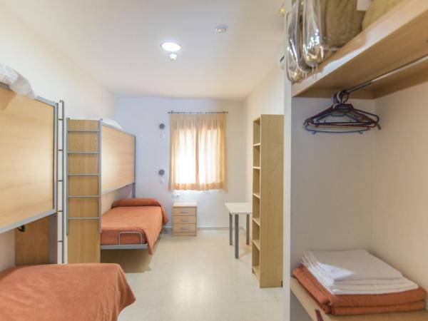 Albergue Inturjoven Marbella : photo 5 de la chambre lit simple en dortoir