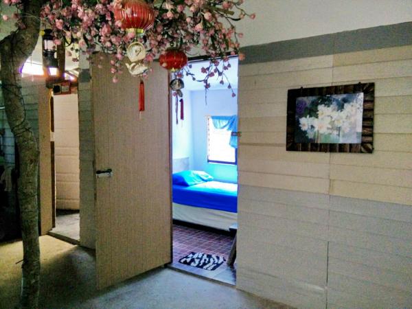 Tuk Tuk Guesthouse : photo 7 de la chambre lit simple en dortoir