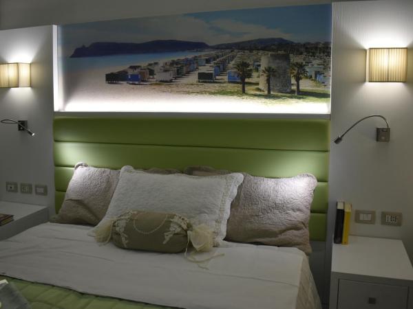 Il Villino : photo 3 de la chambre chambre double ou lits jumeaux - vue sur ville