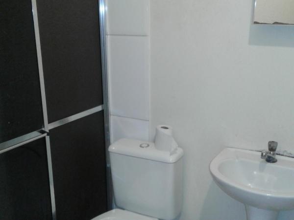 Hotel Pousada Clínicas Valente : photo 2 de la chambre chambre quadruple deluxe