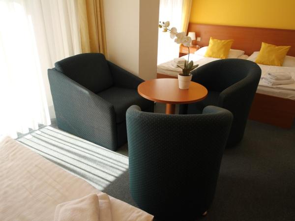 Hotel Meritum : photo 5 de la chambre chambre triple