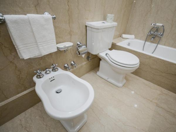 Hotel Vittoria : photo 9 de la chambre suite junior