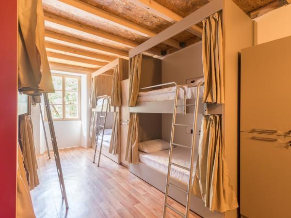 Hostel Antique : photo 9 de la chambre lit dans dortoir pour hommes de 8 lits