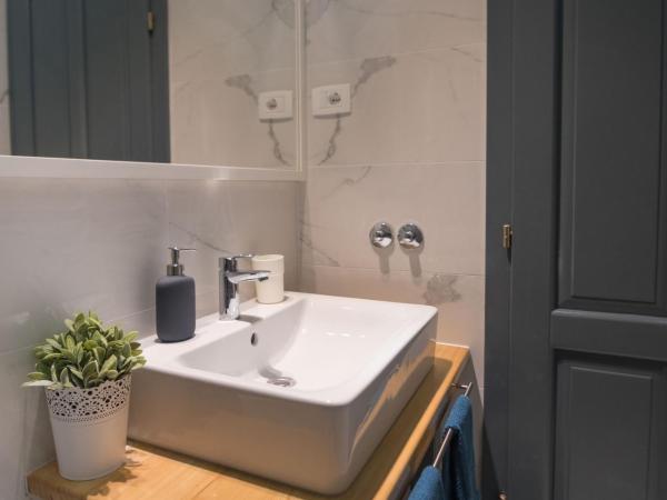 Mediterraneo Luxury Rooms : photo 10 de la chambre chambre double deluxe