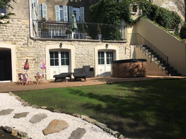 Au coin du spa : photo 2 de la chambre suite familiale premium