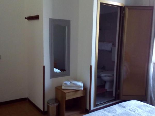 Hotel Tirreno : photo 4 de la chambre chambre double