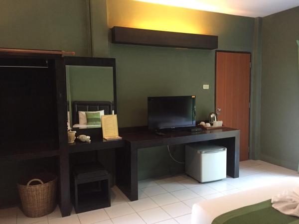 Aurora Resort Kanchanaburi : photo 7 de la chambre hébergement standard – gerbera