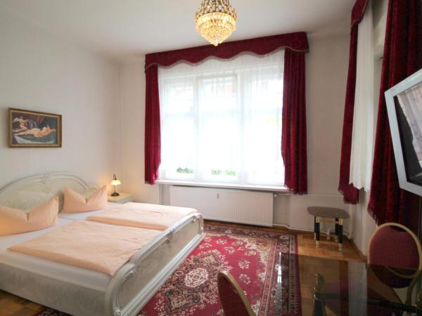 Hotel Zu den Linden : photo 4 de la chambre chambre double