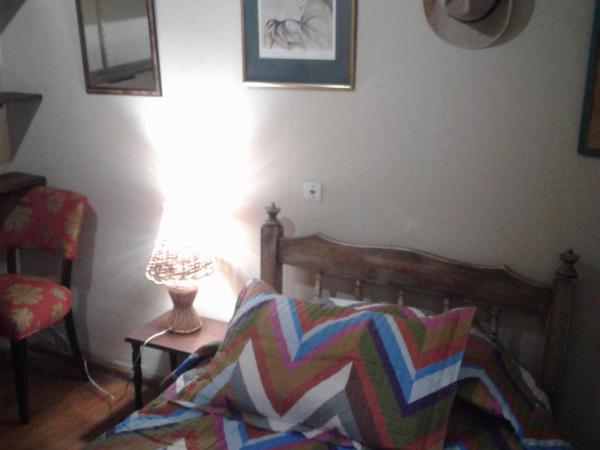 Casa En El Corazón De Mendoza : photo 2 de la chambre chambre simple avec salle de bains commune