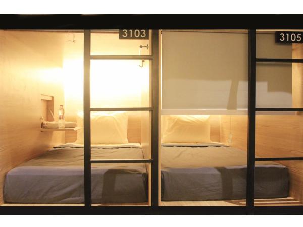 Livinn Hostels Gubeng Station Surabaya : photo 4 de la chambre lit simple en dortoir