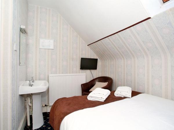 CitiHouse Aberdeen West End : photo 4 de la chambre chambre double standard avec salle de bains commune