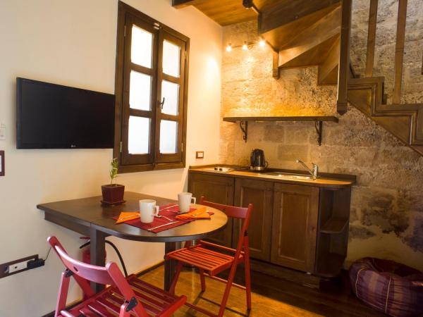 Mystic Hotel - Adults only : photo 5 de la chambre appartement supérieur selini - duplex