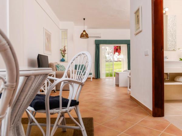 Moradias Villas Rufino : photo 2 de la chambre studio (2 adultes + 1 enfant)