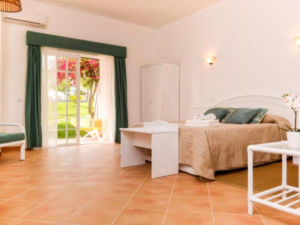 Moradias Villas Rufino : photo 1 de la chambre studio (2 adultes + 1 enfant)