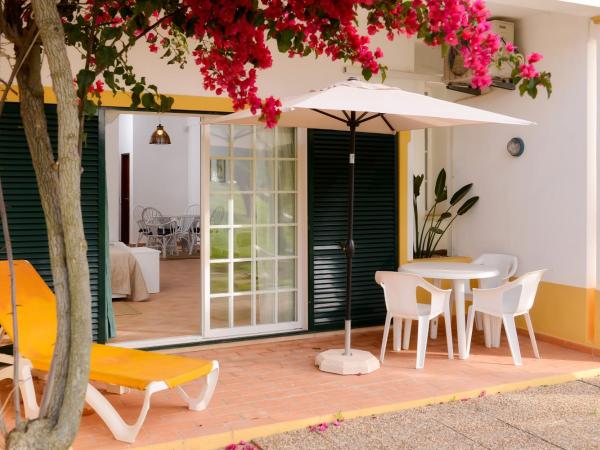 Moradias Villas Rufino : photo 8 de la chambre studio (2 adultes + 1 enfant)