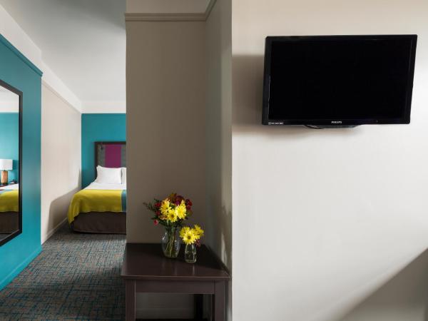 City Suites Hotel : photo 8 de la chambre suite double avec 2 lits doubles