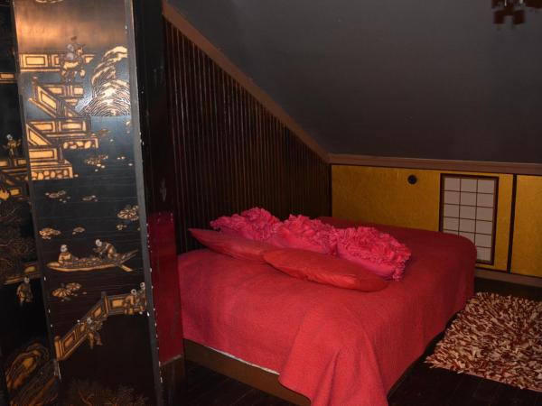 Manoa Valley Inn : photo 2 de la chambre chambre double avec lit d'appoint