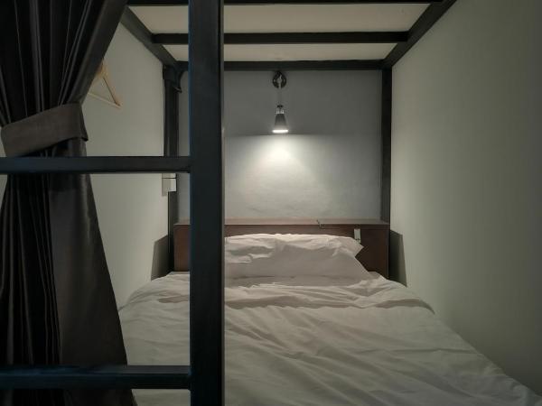 Backpack Station : photo 3 de la chambre lit superposé dans dortoir mixte
