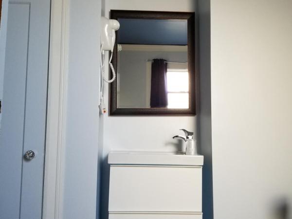 Twin Peaks Hotel : photo 7 de la chambre chambre simple avec salle de bains commune