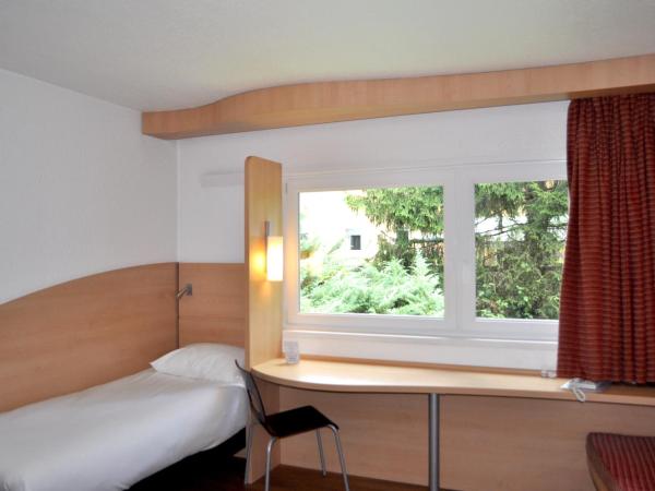 ibis Belfort Danjoutin : photo 2 de la chambre chambre standard avec 1 lit double et 1 lit simple