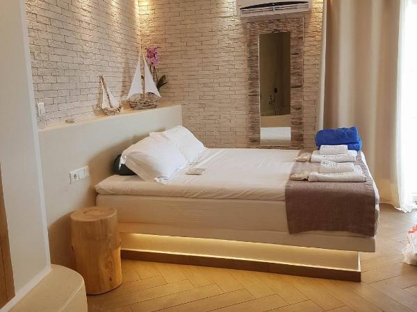 Polis of Naxos Boutique Hotel : photo 9 de la chambre suite principale avec bain à remous extérieur
