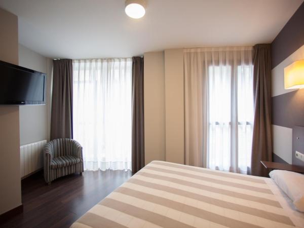 Hotel Sirimiri : photo 6 de la chambre chambre double ou lits jumeaux