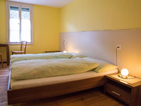 Budget Waldhotel Unspunnen : photo 3 de la chambre chambre double avec salle de bains commune