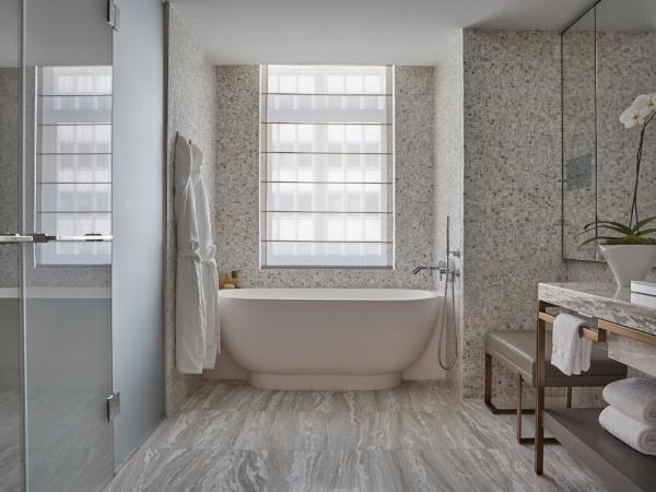 Four Seasons Hotel New York Downtown : photo 6 de la chambre chambre lit king-size brooklyn