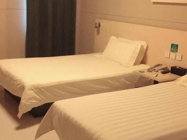 Jinjiang Inn Dongguan Nancheng Xiping Subway Station : photo 2 de la chambre chambre familiale standard