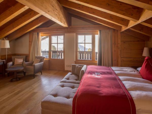 Riffelalp Resort 2222m - Ski-in & Ski-out : photo 2 de la chambre suite junior – vue sur montagne