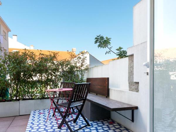 Pensao O Laranjeira : photo 4 de la chambre chambre double Économique avec balcon