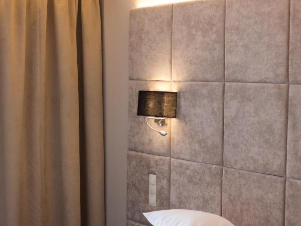 Citi Hotel's Wrocław : photo 5 de la chambre chambre lit queen-size