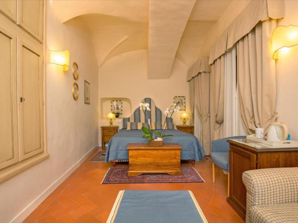 La Casa Del Garbo - Luxury Rooms & Suite : photo 4 de la chambre chambre deluxe