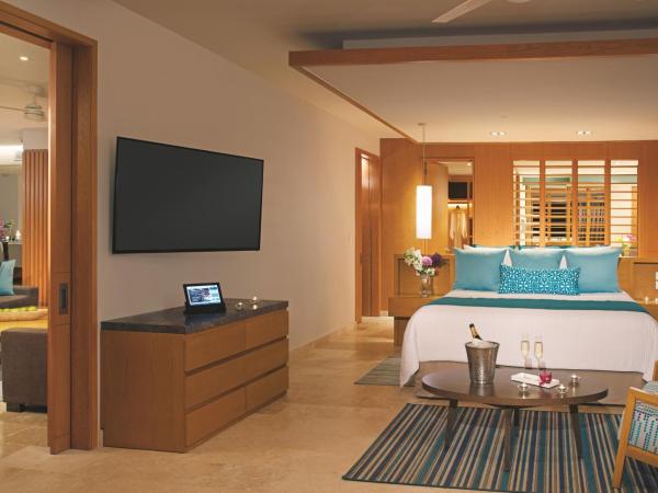 Dreams Playa Mujeres Golf & Spa Resort - All Inclusive : photo 3 de la chambre suite lit king-size paramount preferred club - vue sur océan