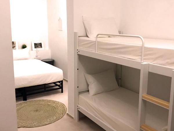 The Central House Marrakech Medina : photo 2 de la chambre chambre familiale supérieure