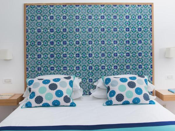 Hotel Miramare : photo 9 de la chambre chambre double ou lits jumeaux supérieure - vue sur mer