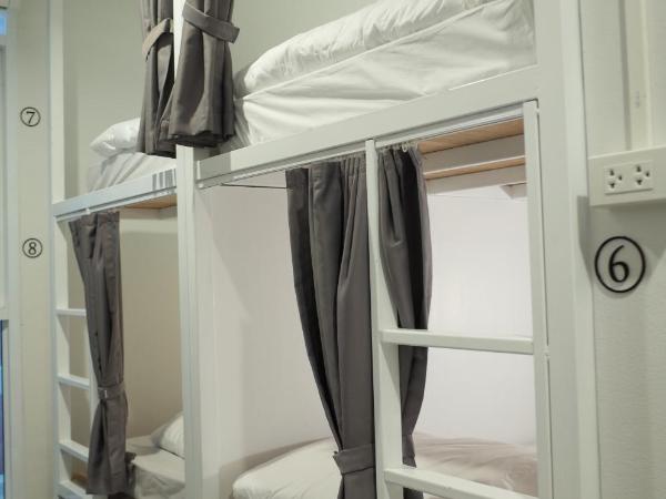 Hub of Joys Hostel : photo 2 de la chambre lit superposé dans dortoir mixte