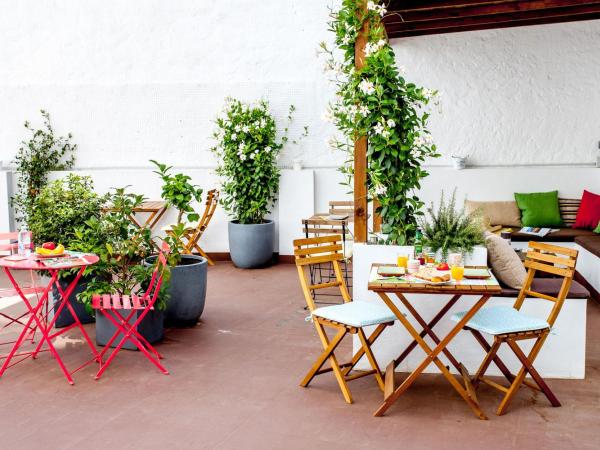 City Garden Bed and Breakfast : photo 8 de la chambre chambre quadruple avec salle de bains privative